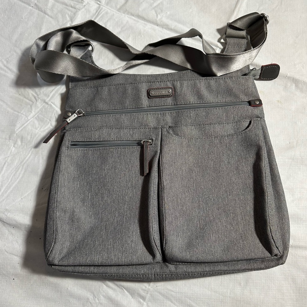 Baggallini On Track Zip Crossbody Bag